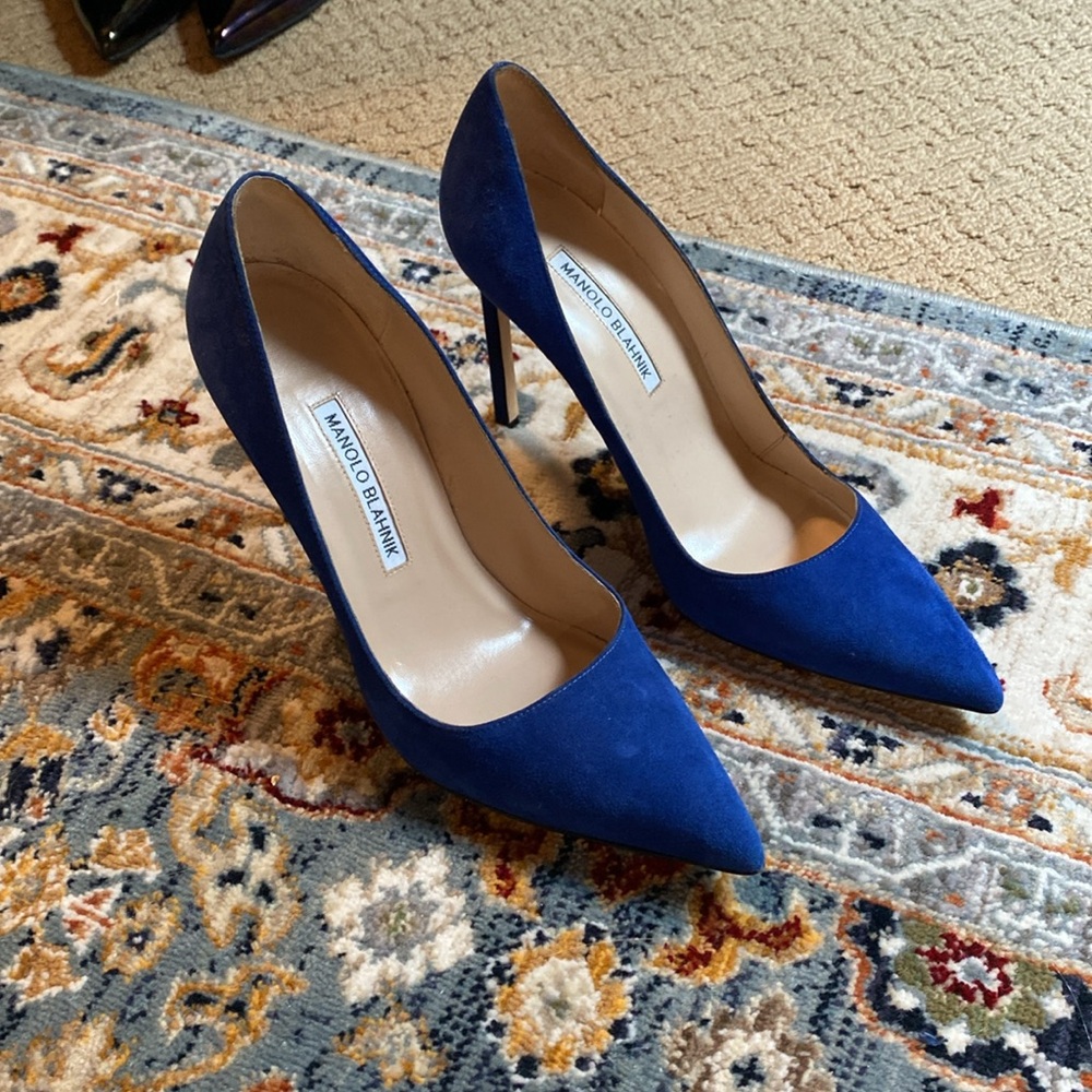 Manolo Blahnik pumps - Picture 8 of 12